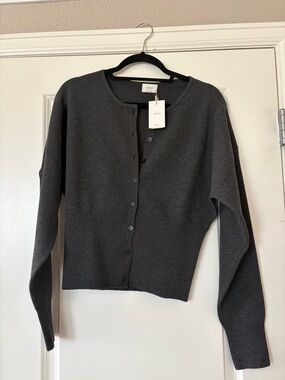 NWT Aritzia Wilfred Charcoal Gray Button-Up Crewneck Cardigan